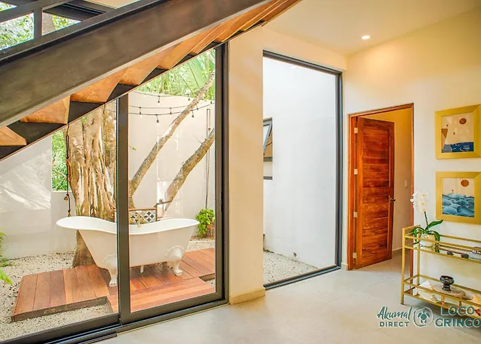 Chic Retreat *